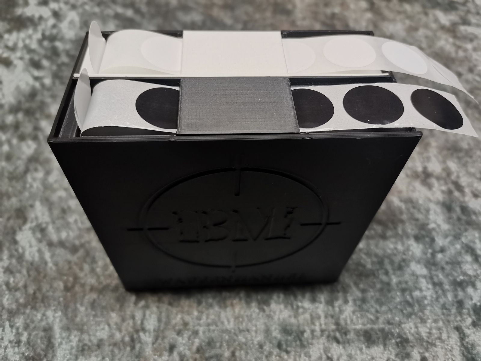 Schusspflaster Box  inkl. weiße & schwarze Pflaster Sportschütze 19mm Pflasterbox