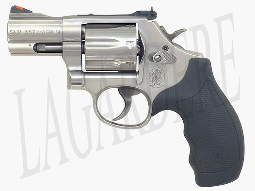 SMITH & WESSON 686-6, 7 COUPS, 2,5&Prime;(REVOLVER)