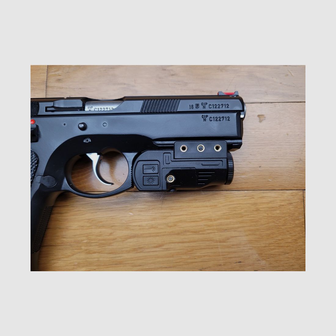 Beautiful CZ 75 SP01 Shadow Pistol Tactical Light + Laser – 3 (!) Magazines – Accessories – Like New!, image 6 of 17