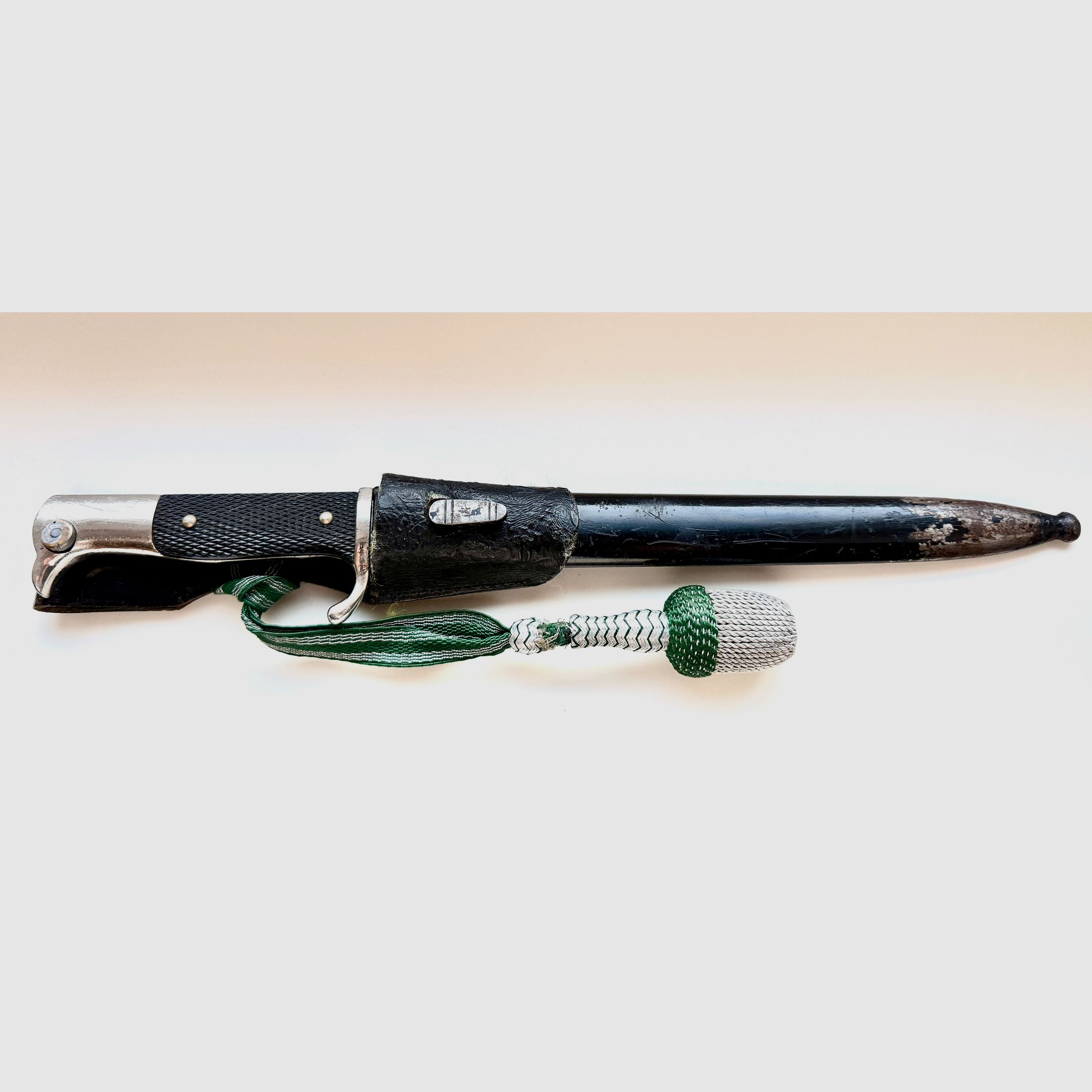 Bagnet/sidearm K98 w pochwie z chwostem