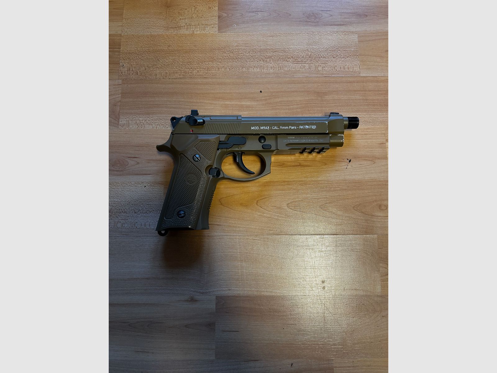 Beretta Airsoft – Coyote, d'occasion avec silencieux