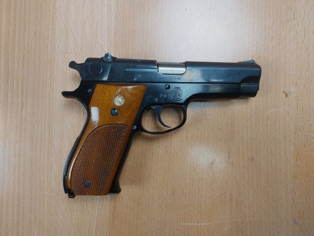 Smith & Wesson, USA M 39-2