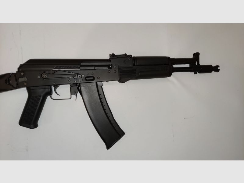 Cyma AK105 (CM.040D) Vollmetall als 0,5 Joule Version