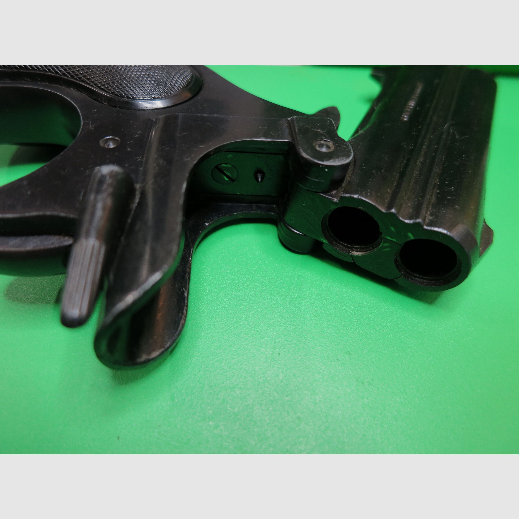 RÖHM RG17 Derringer, .38 Special, disparo de remate + caza de trampas #82