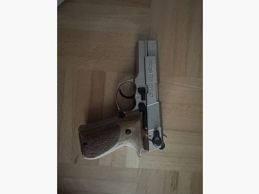 Walther P88 SRS 9mm PAK z kaburą i 2 magazynkami