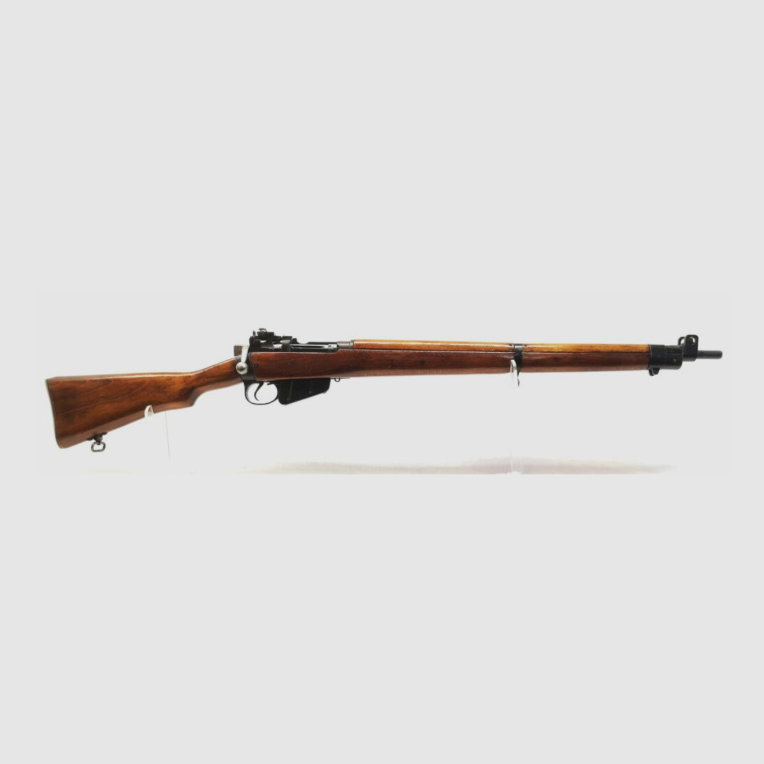 Enfield	 No. 4 MK II / L8