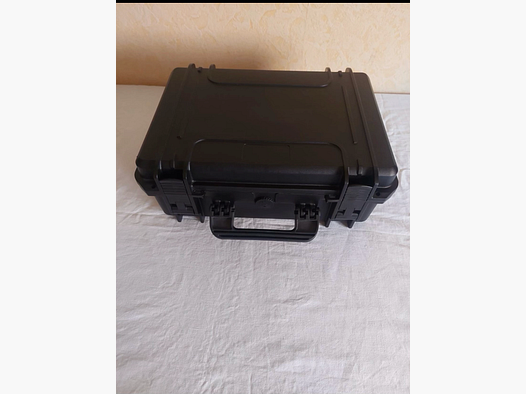 Maleta de plástico duro Modelo 430 (19 litros)