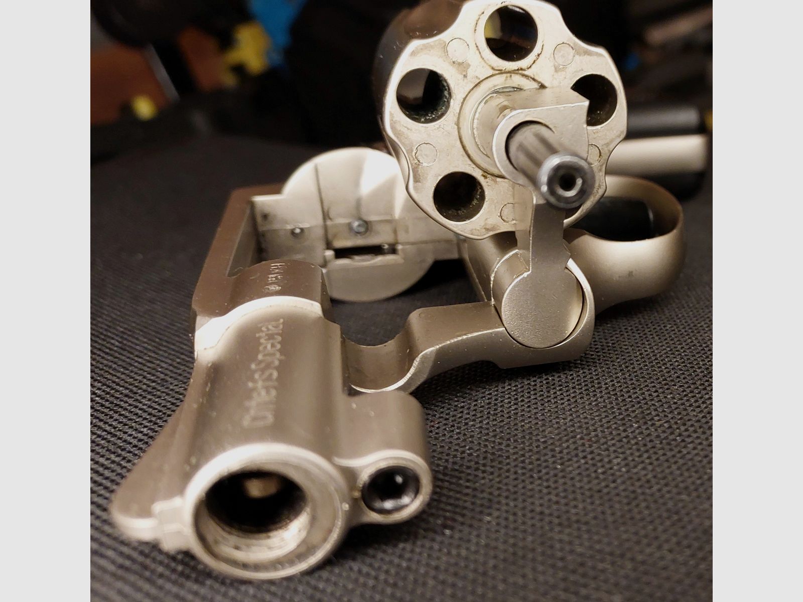 Smith & Wesson Chiefs Special Schreckschussrevolver Kal. 9mm R.K. Nickel (PTB 794)