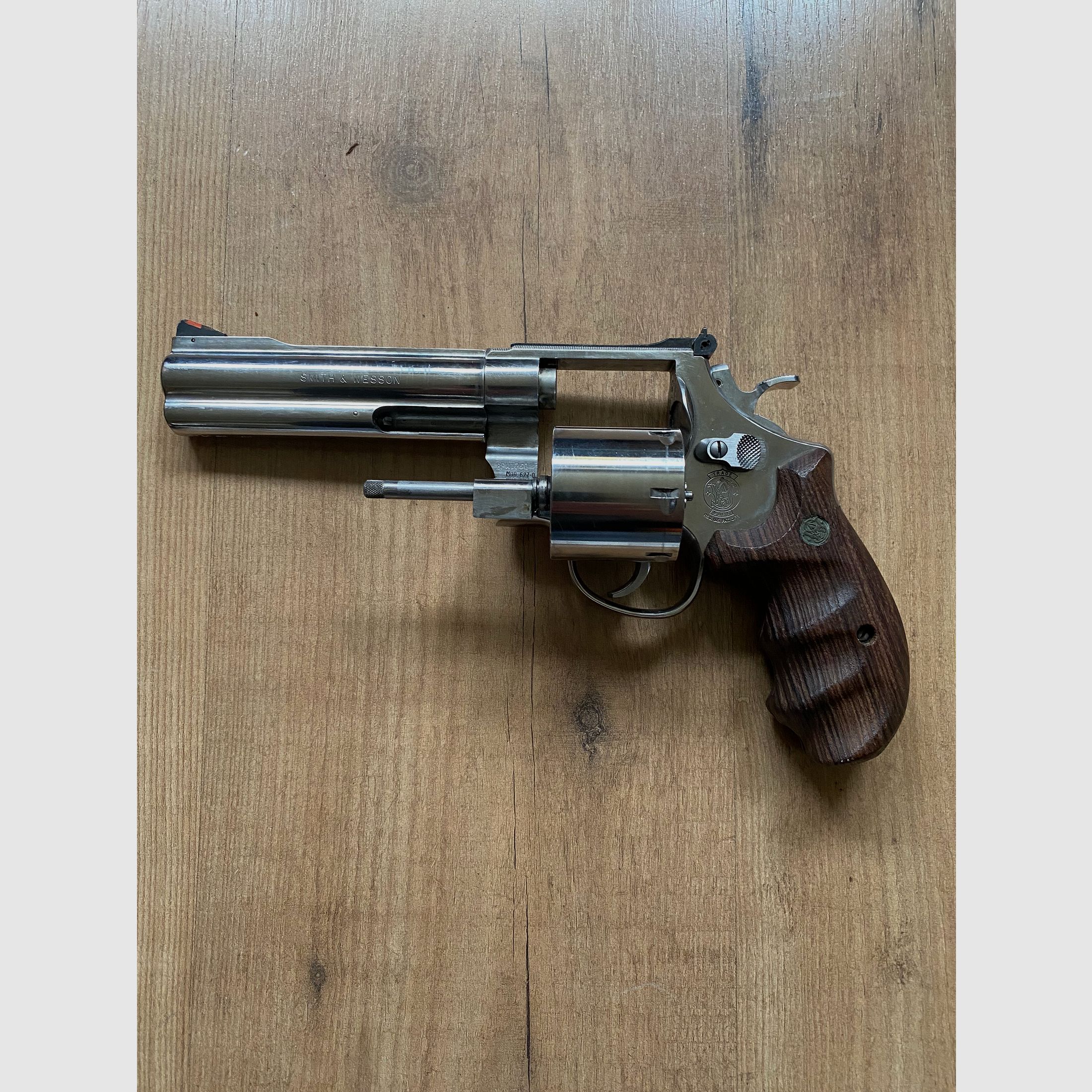 Smith & Wesson 627-0 Target .357 Magnum e .38 Special
