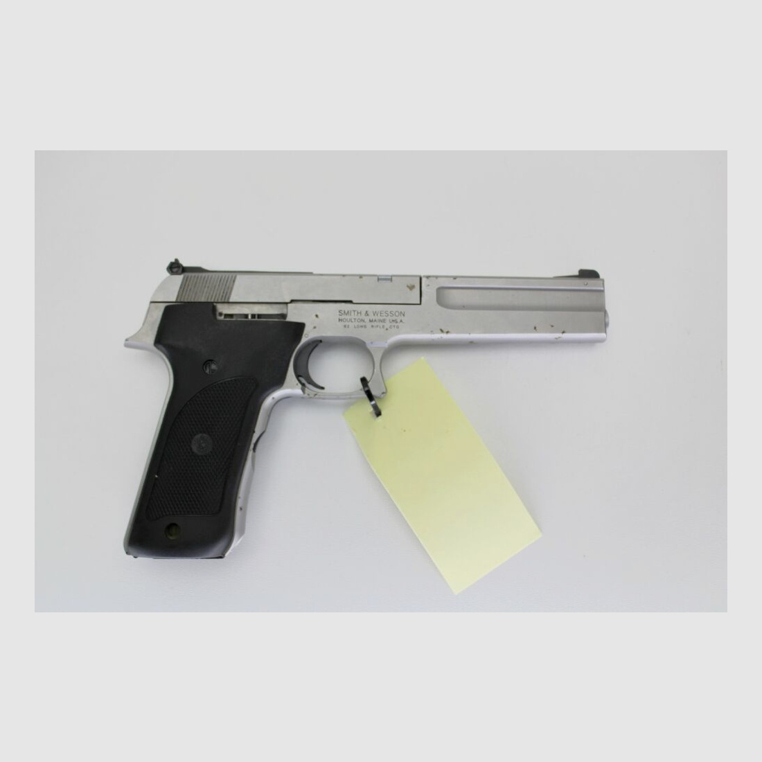 Smith & Wesson Mod. 2206 6" .22lr