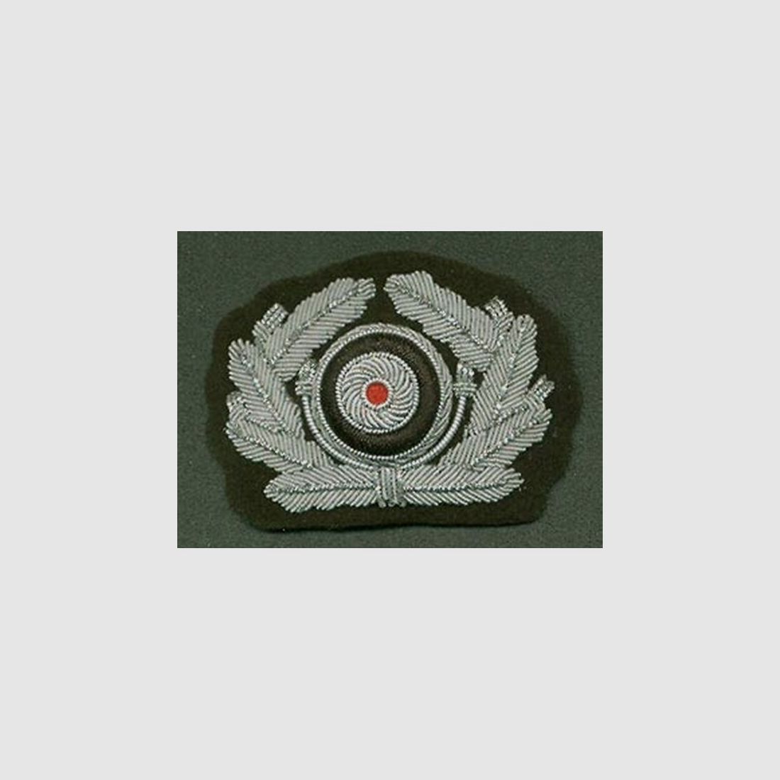 Eichenlaub-Kranz mit Kokarde für Offiziers-Schirmmütze Wehrmacht Heer Repro !!!