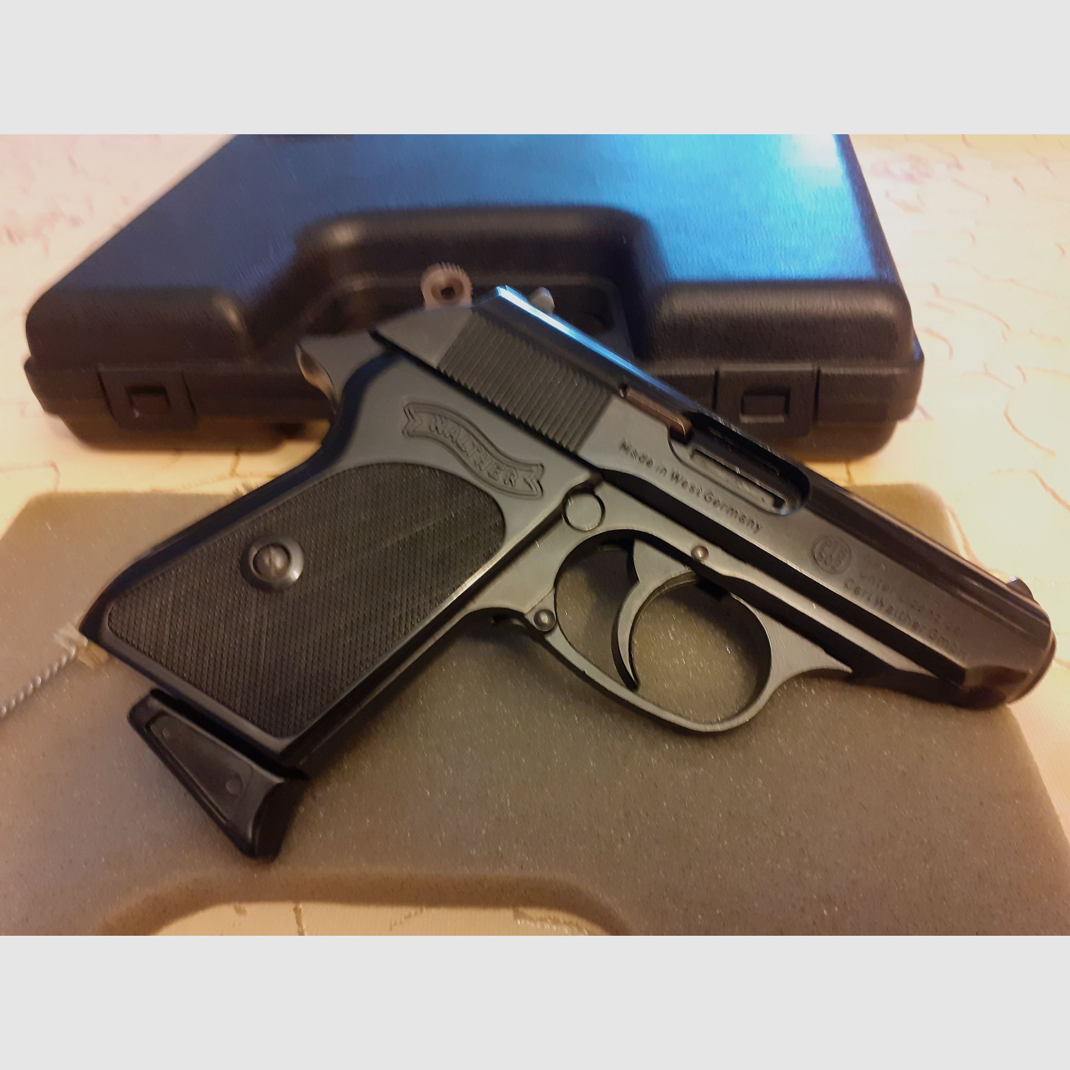 Walther PPK kaliber 8mmK pistolet alarmowy 8mm PTB 502