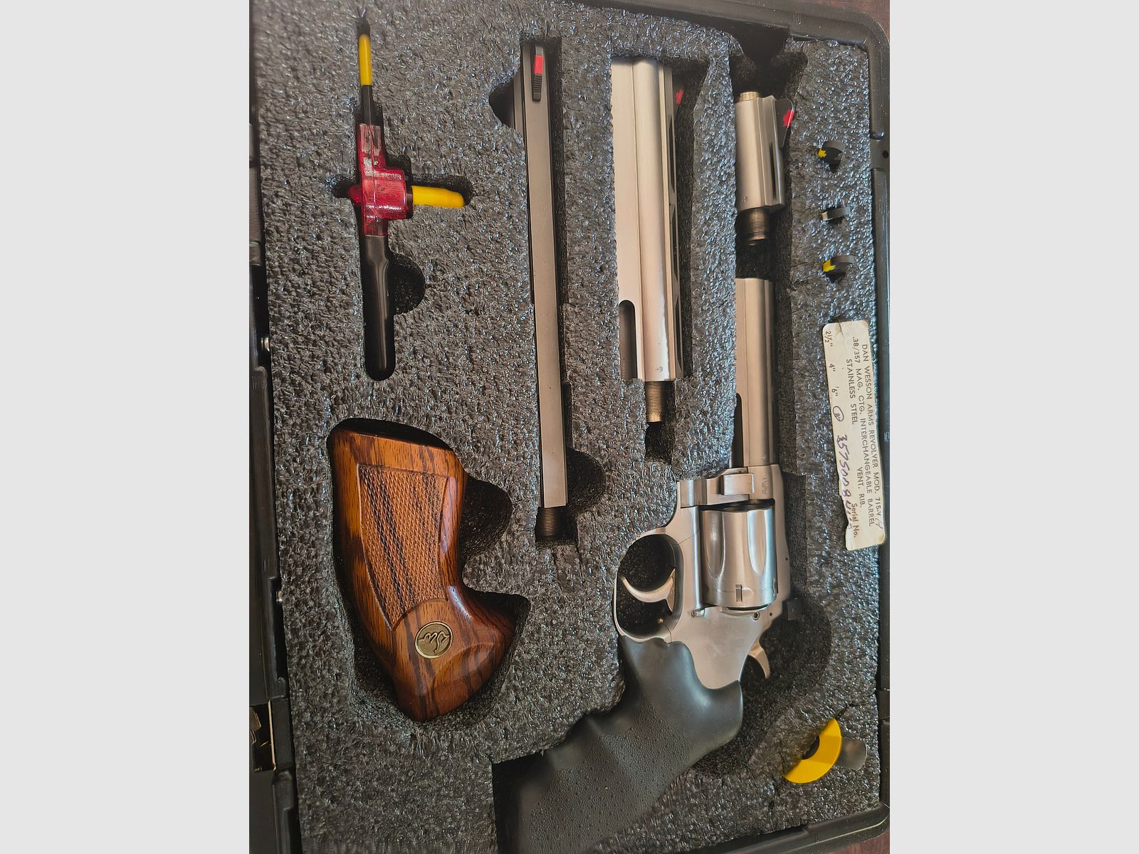 Dan Wesson 715VH Pistol Pack compleet