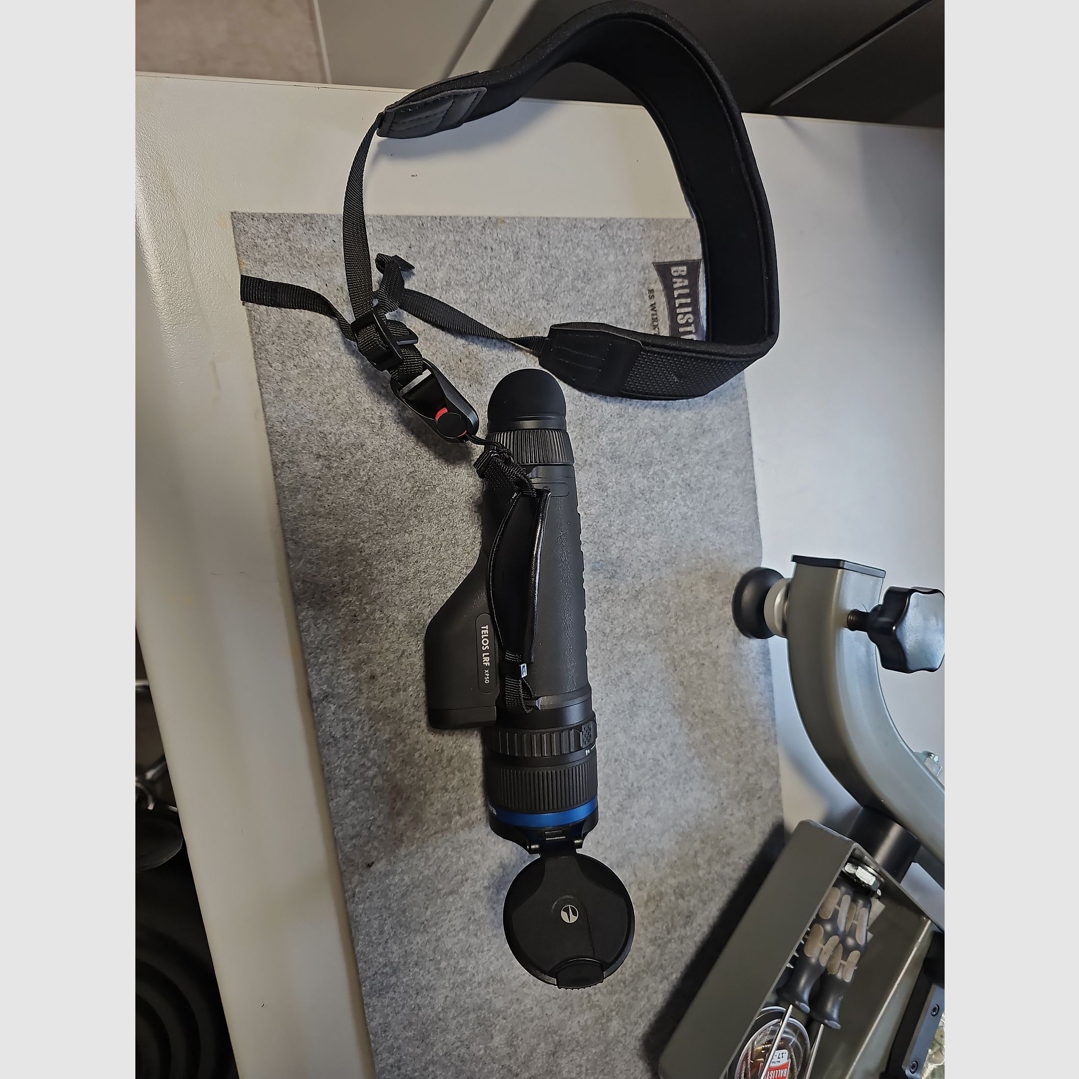 Pulsar TELOS LRF XP50 avec 2 batteries comme neuf