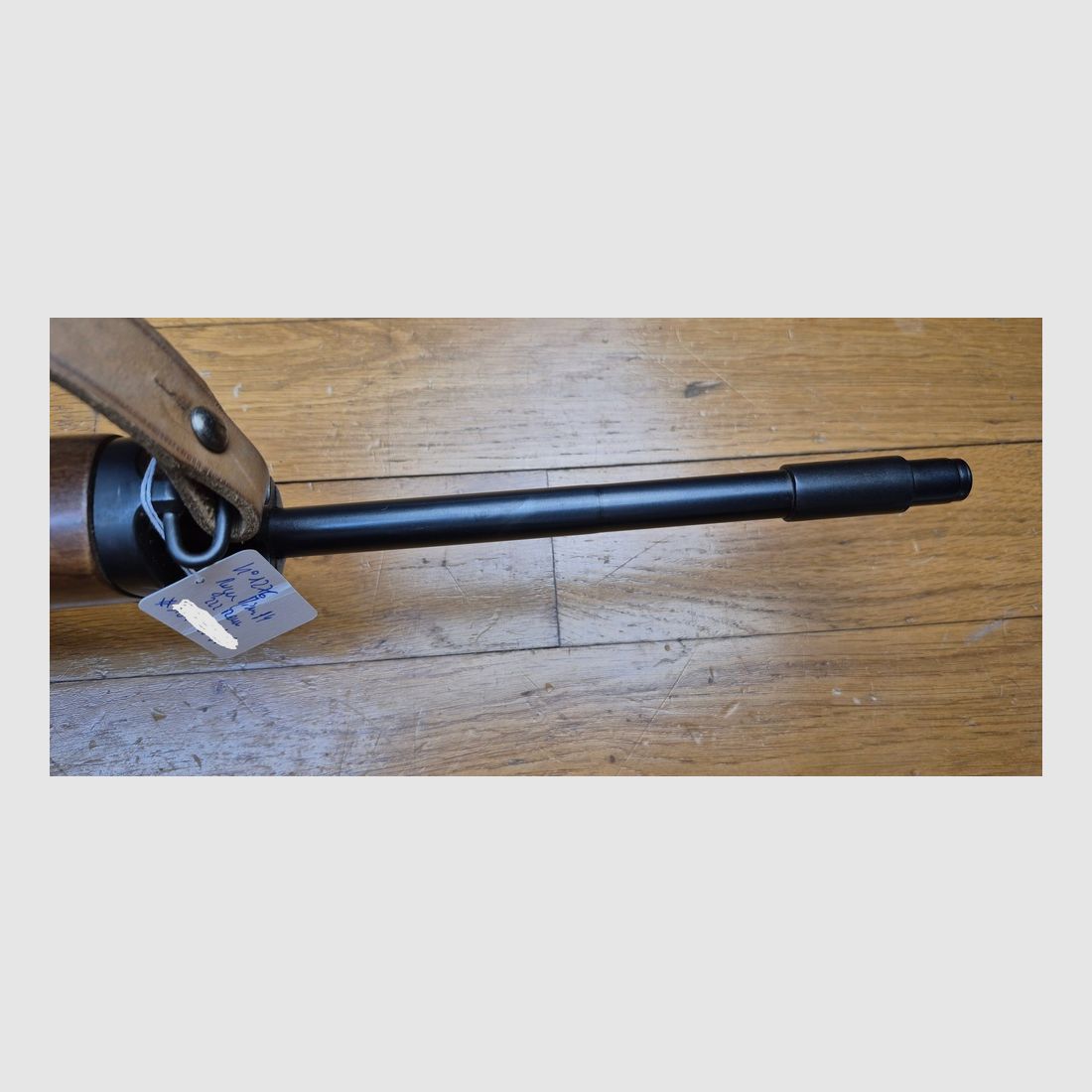 Sehr schöne kleine Büchse RUGER MINI 14 Ranch Rifle – Kal. 222 Rem. – Zielfernrohr Laurell 3-9×32 – Sehr schöner Brünierung zu 99 % – Sehr schönes Holz – Mechanik einwandfrei – Sehr schöner Lauf – Super Gelegenheit 100% purer Spaß – Geliefert mit Gewehrriemen und drei Magazinen! – TBE++, Bild 15 von 34