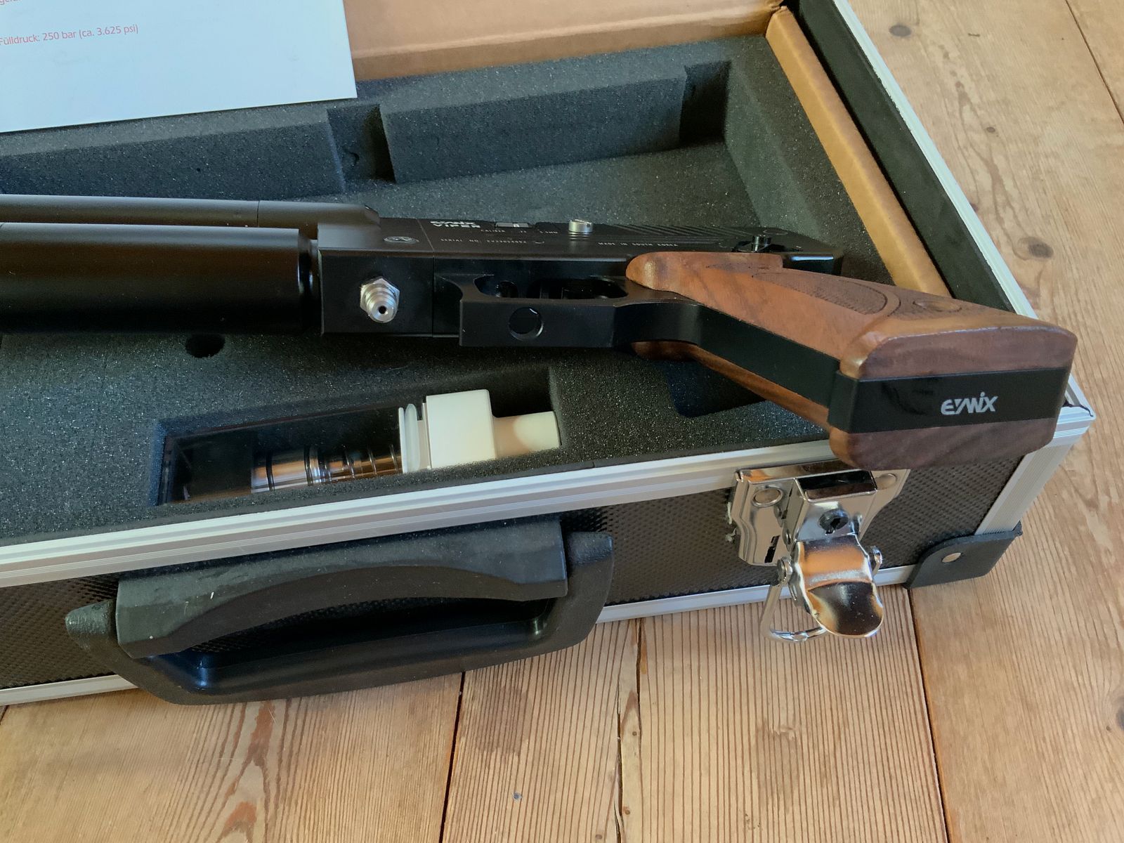 Pistolet à air comprimé PCP Evanix Viper Cal. 22 F Série