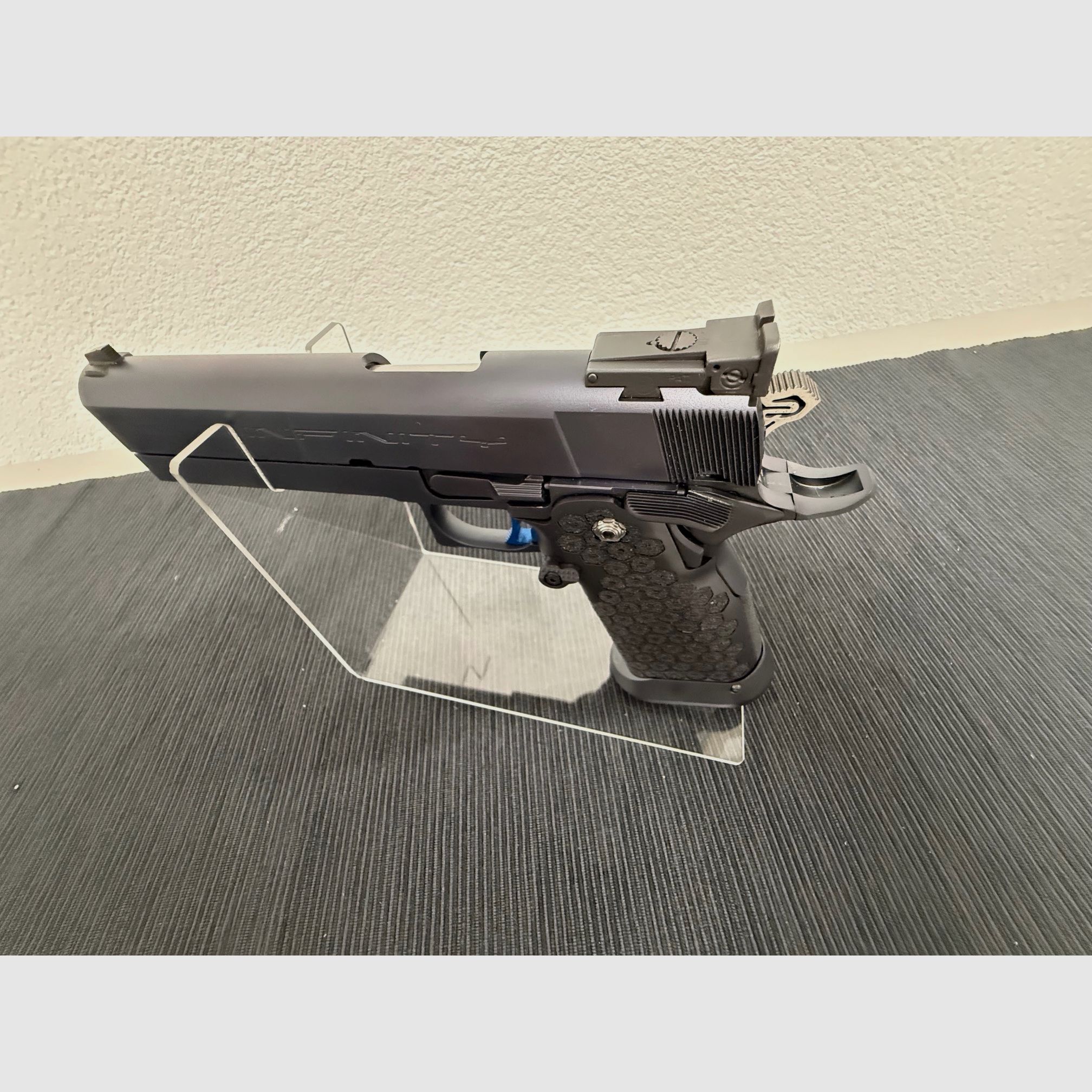 Strayer-Voigt Infinity Kaliber .40SuW incl. Wechsellauf 9mmLuger IPSC