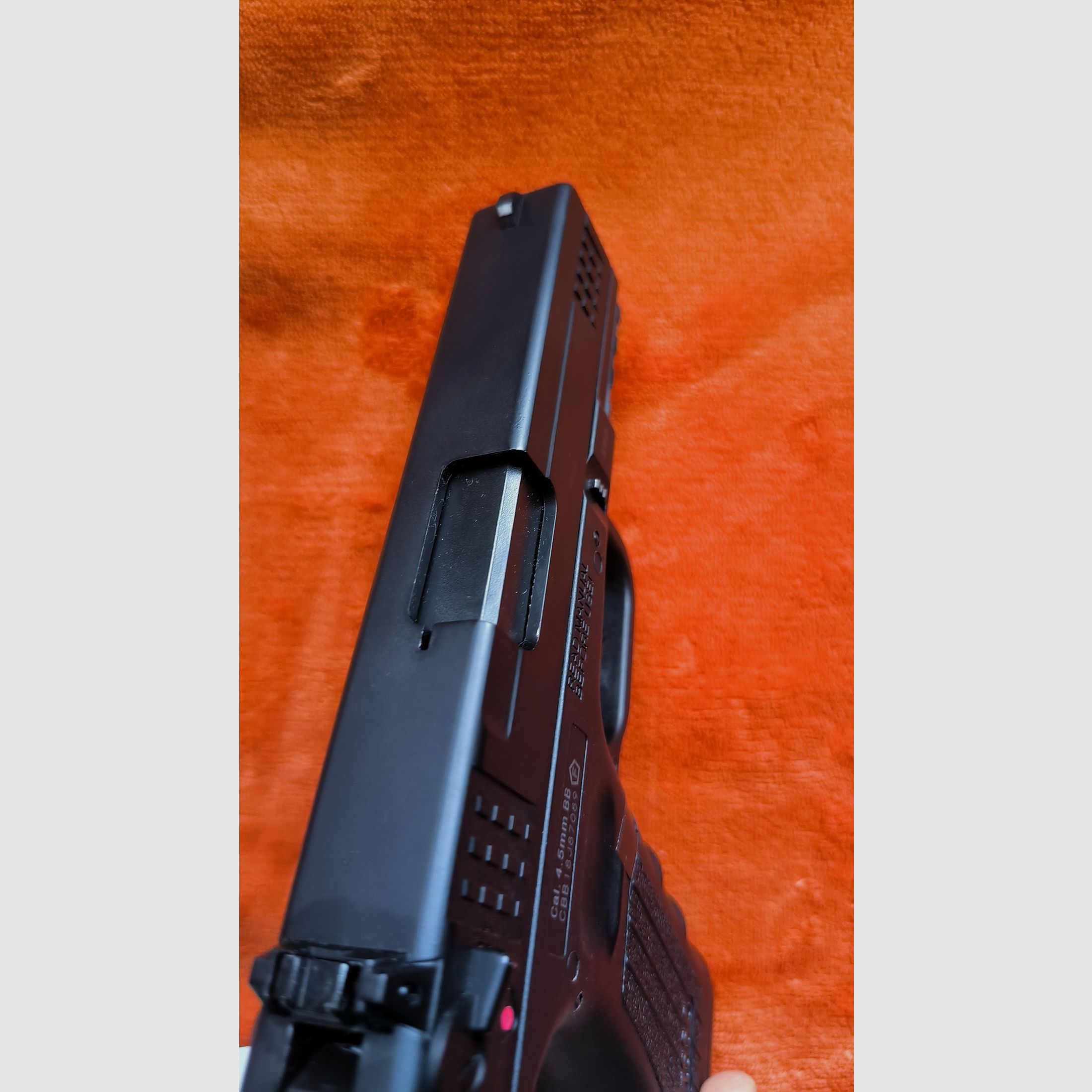 ISSC M22 CO2 Blow Back Pistool Topstaat met OVP