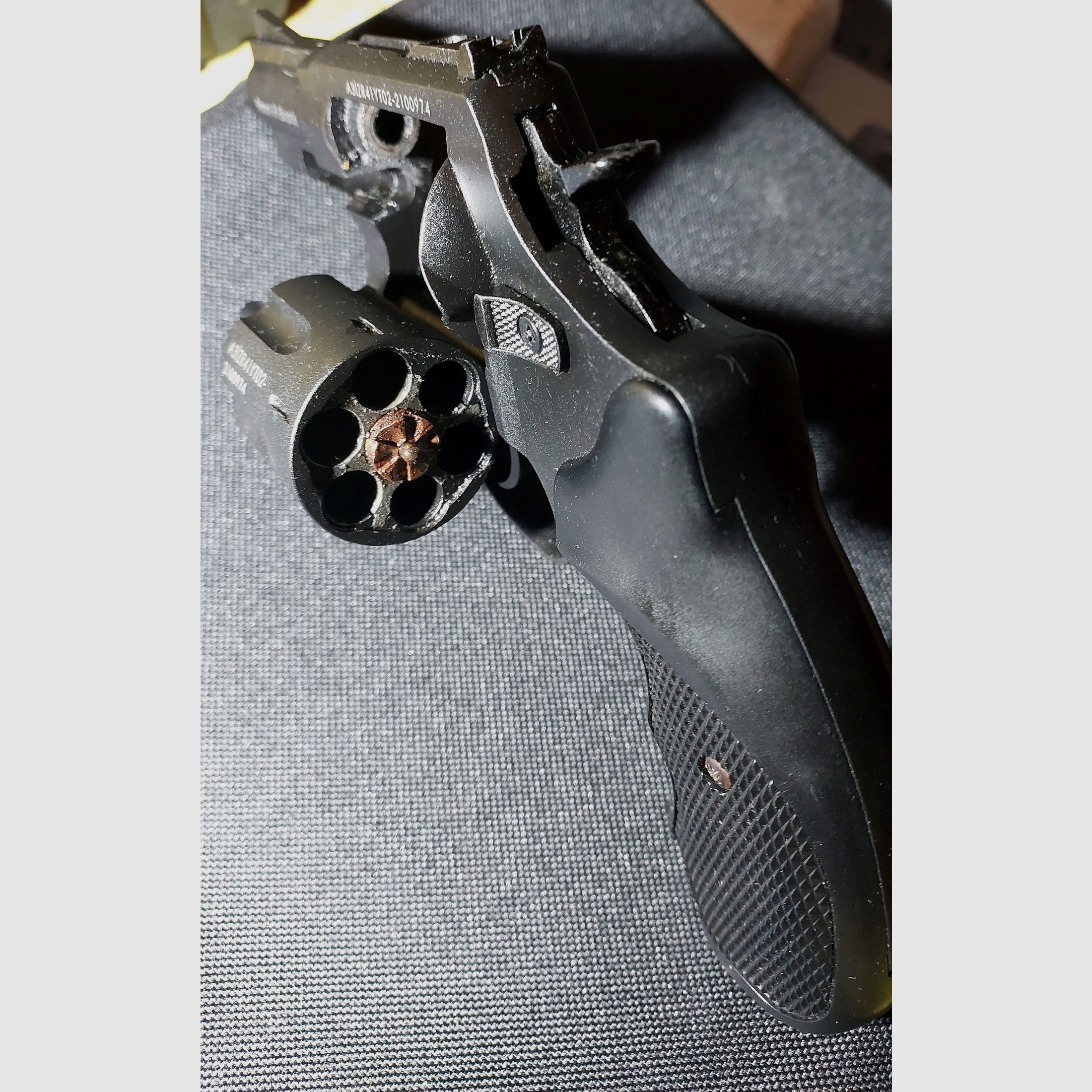 Zoraki R1 2.5 inch blank-firing revolver caliber 9mm R.K. black (PTB 1022)