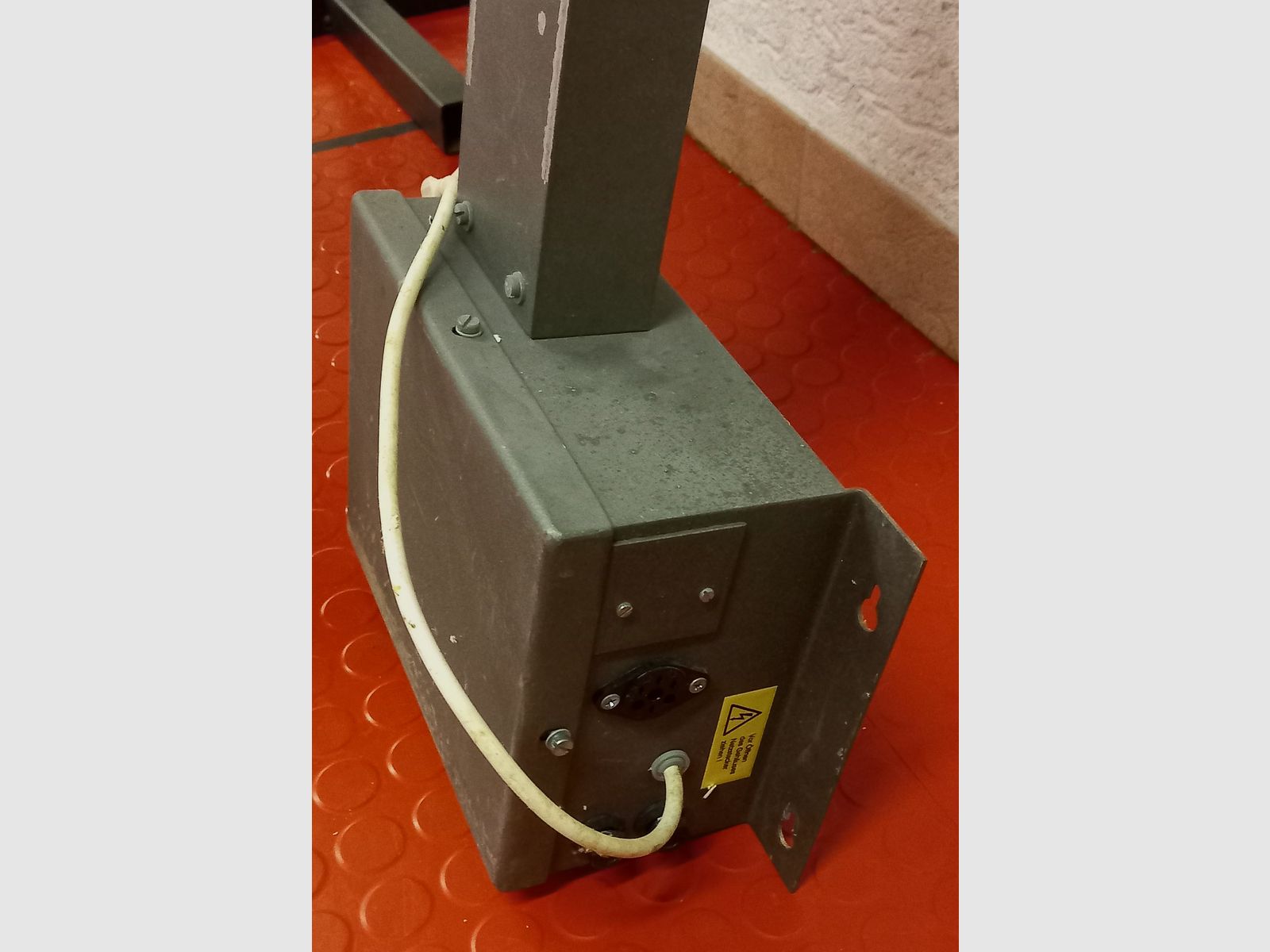 Trainingsanlage für Luftgewehr und Luftpistole TG 5010 LC POLYTRONIC (Höhenverstellbar)