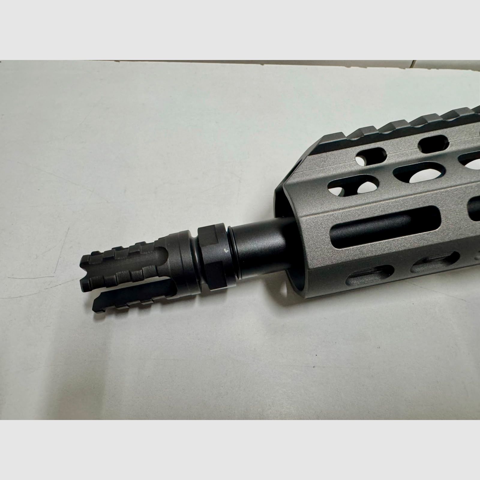 Schmeisser AR15 M5FL 16,75“ Grey