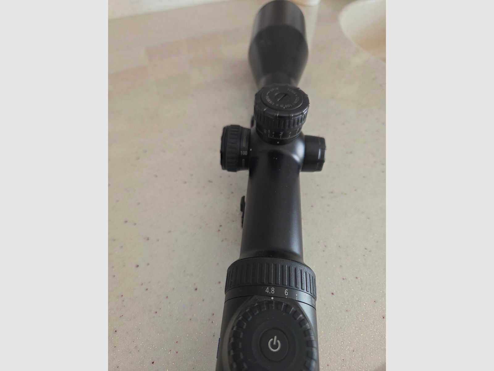 Zeiss 4.8.35 ×60victory v8