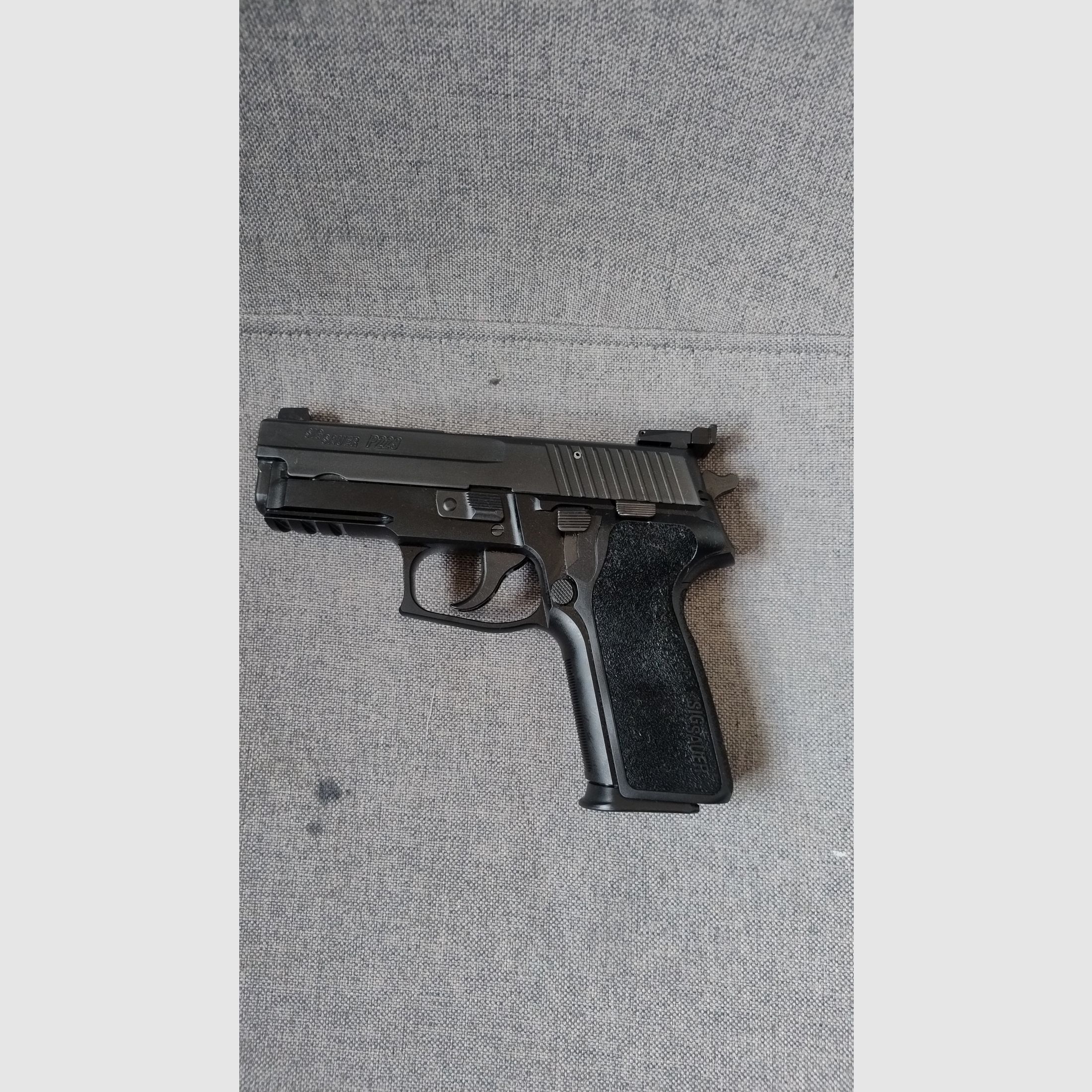 Sig Sauer p229 9mm LPA mit  5x original 15schuss Magazin