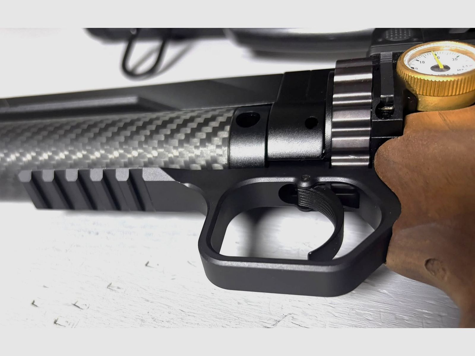 HUBEN GK 1 V3 en 5,5 mm o .22 Nuevo con súper accesorios PV 2400 €