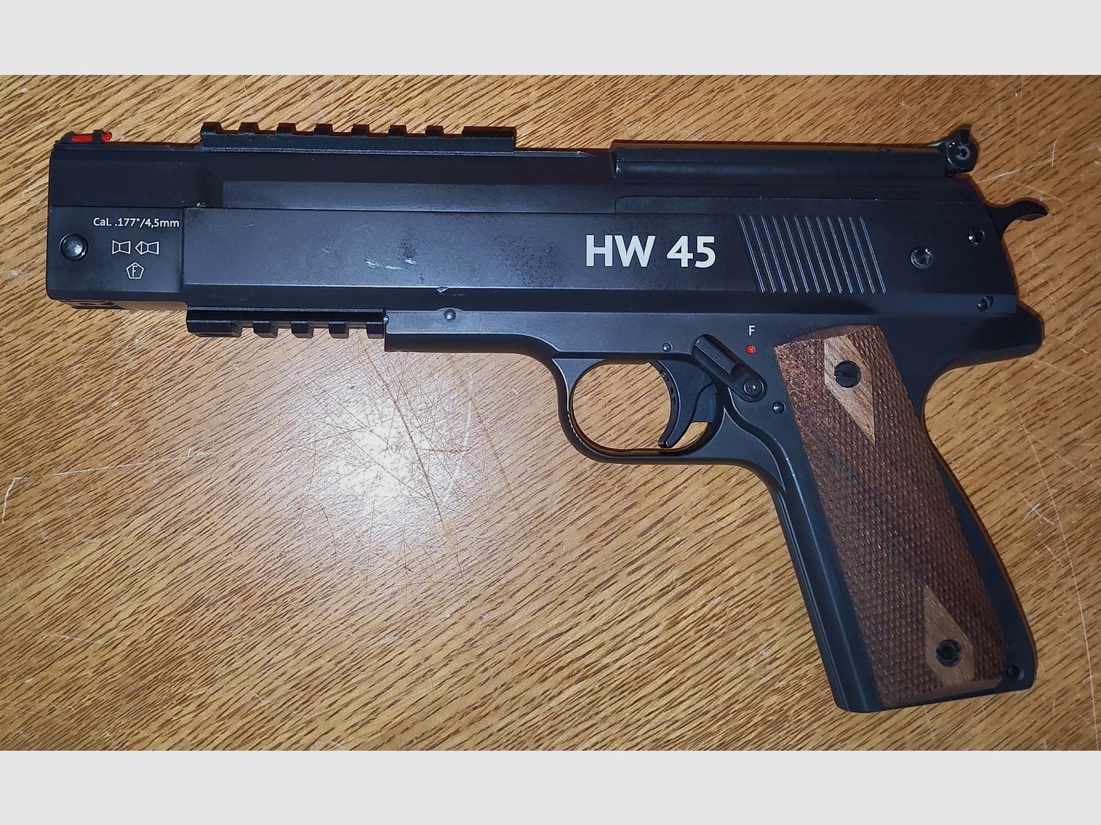 Luftdruckpistole Weihrauch HW 45
