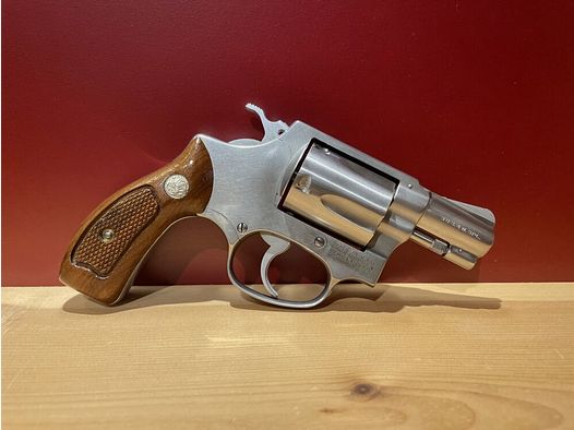 Smith & Wesson	 Mod. 60