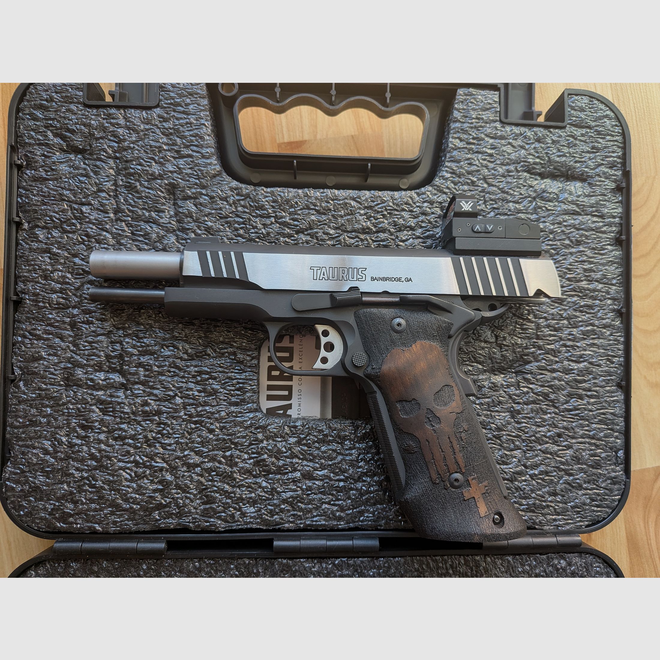 Taurus 1911 .45 ACP with Red Dot