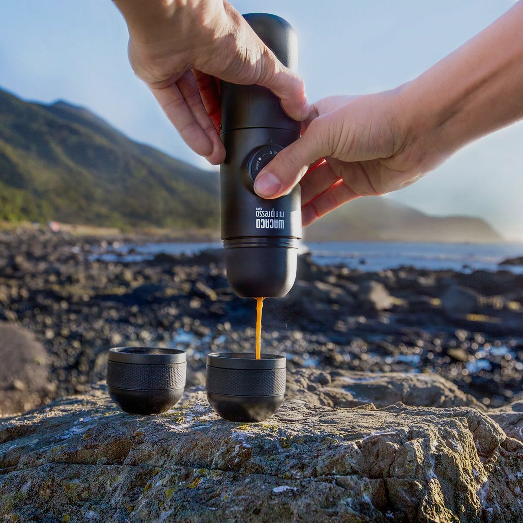 Portable Espresso Machine Nanopresso, black, image 4 of 14