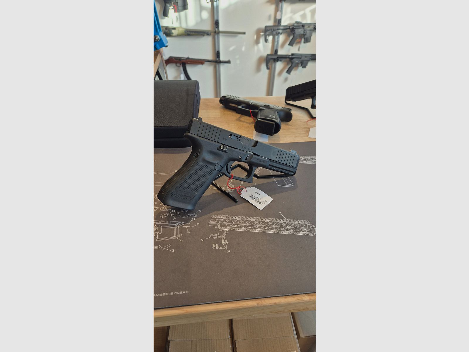 Glock 17 Gen5 FS, Bild 1 von 2