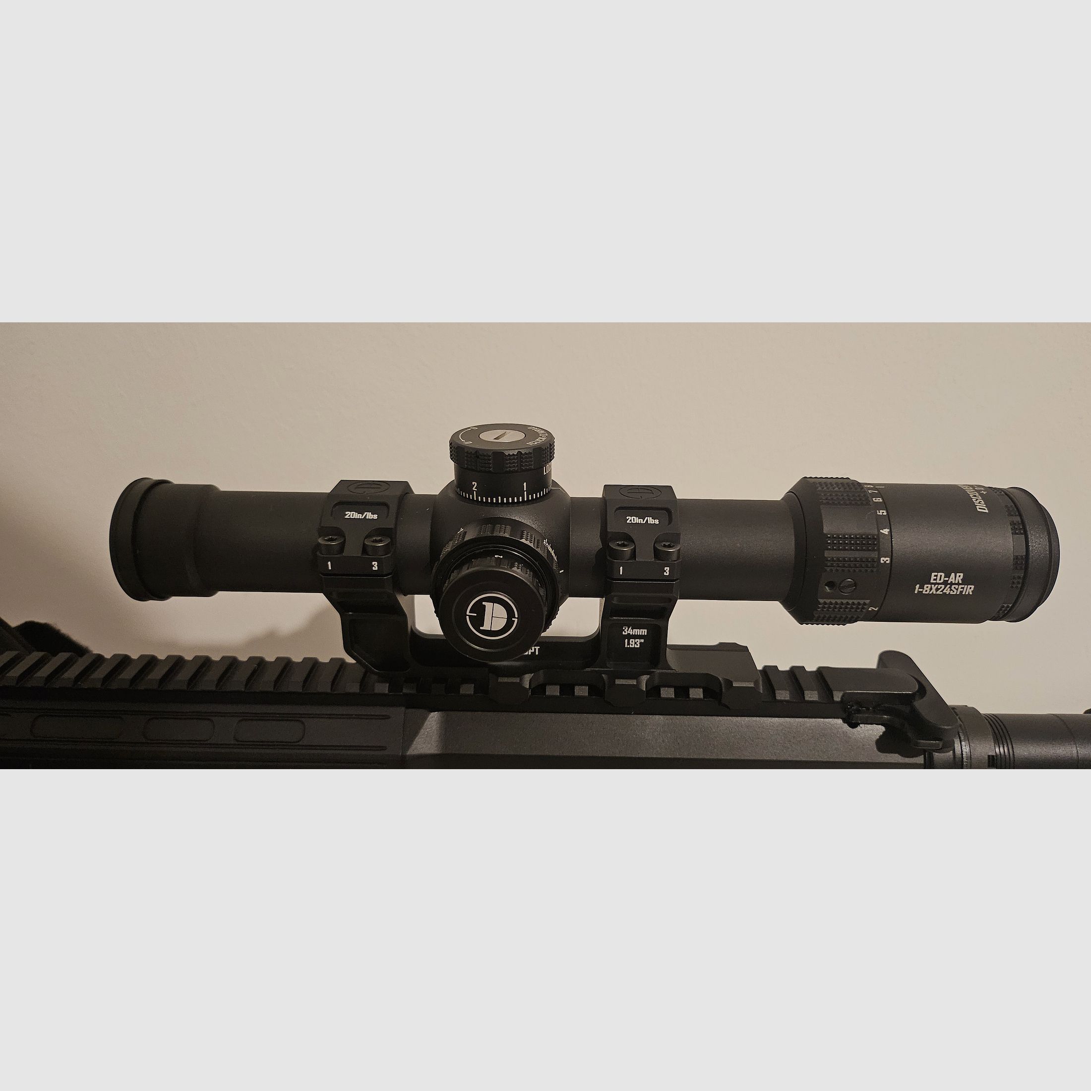 LPVO DISCOVERYOPT, 1–8 × 24 FFP mit 34-mm Rohr