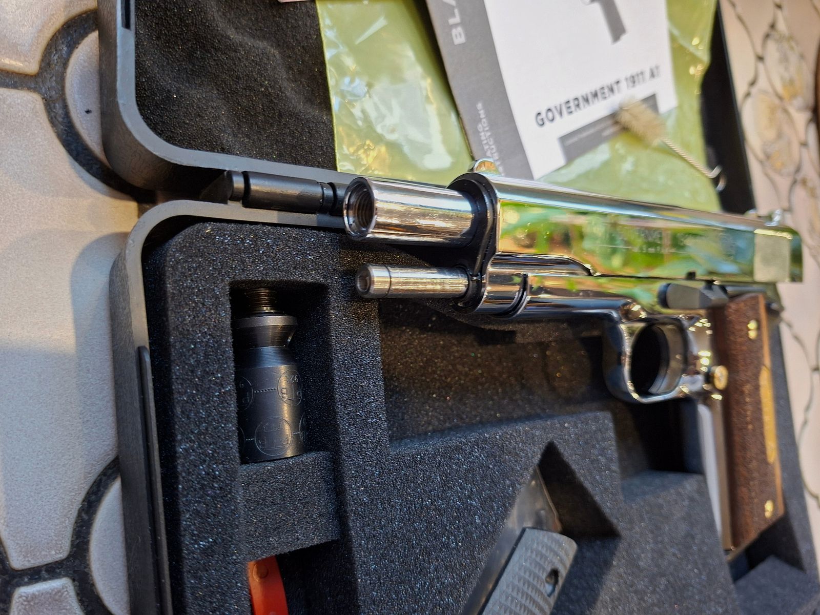 Colt 1911 Chrom, nowy, nie strzelany, długa prowadnica sprężyny, przedmiot kolekcjonerski. Cena do negocjacji!