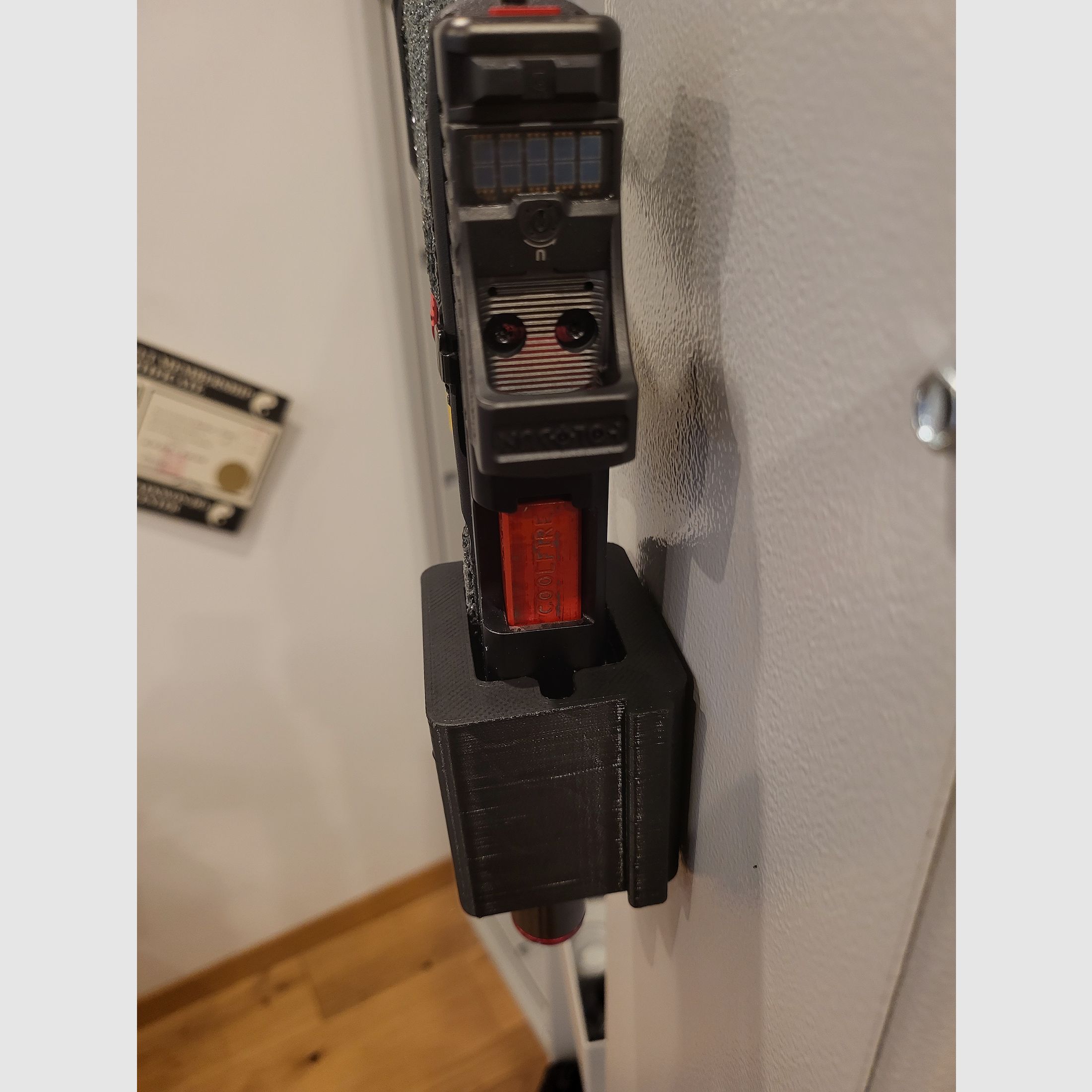 Pistool KURZWAFFE houder universele wapenkluis organizer magnetisch antislip