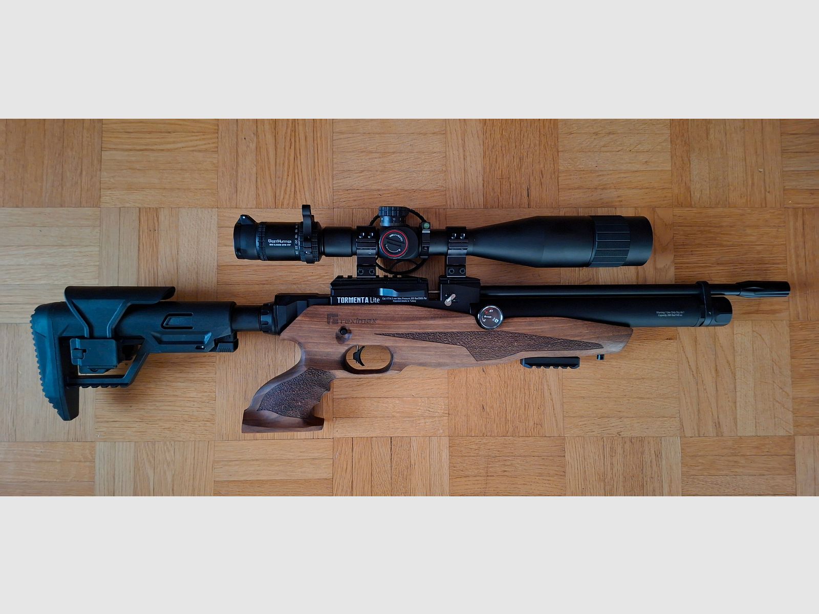 Reximex Tormenta W Lite PCP air rifle 4.5 mm (P18)