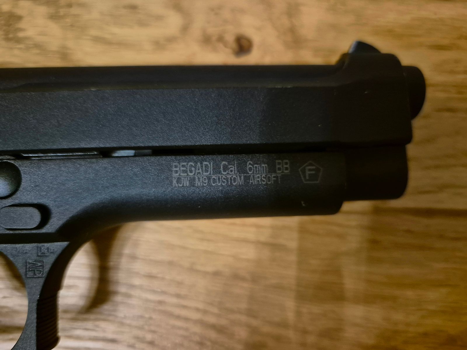 8KJW M9 GBB, black, CO2 version