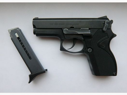 ME 69 Mod. Springfield  9mm K.   PTB: 679  Beschuss: AA  8-Schuss Magazin