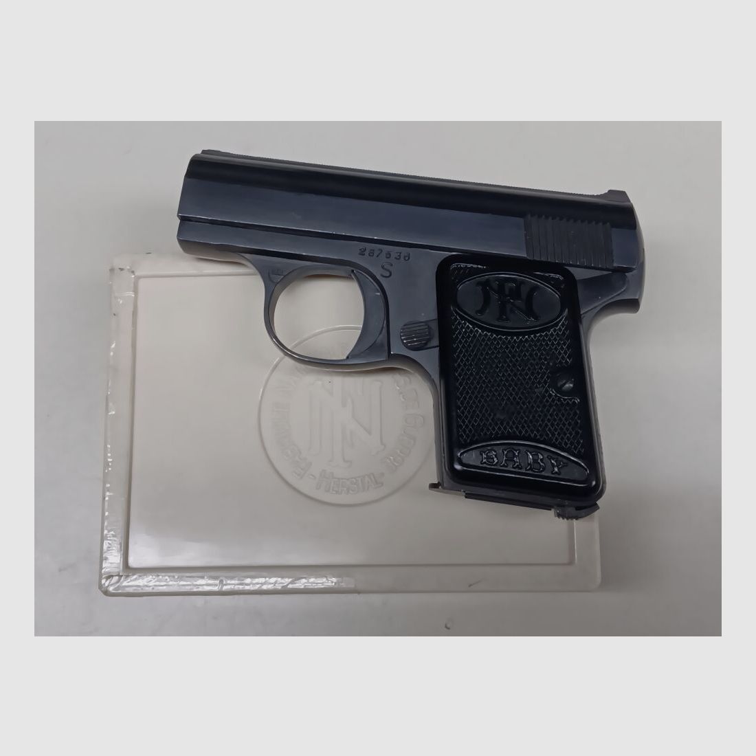 FN - Fabrique Nationale D`Armes De Guerre - Herstal - Belgique Mod. Baby