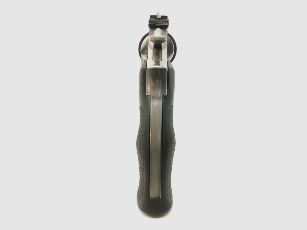 Smith & Wesson 617-1