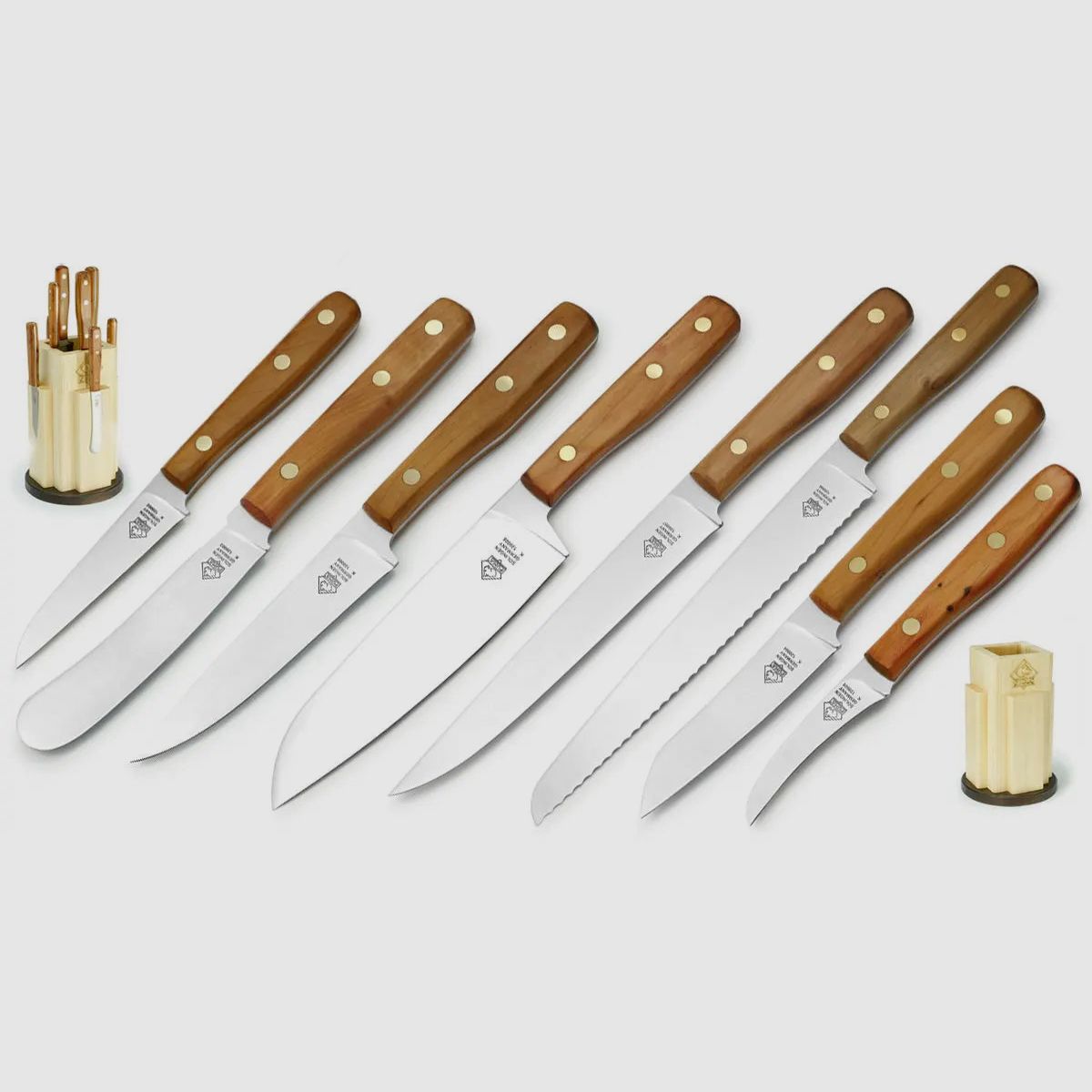 PUMA knife block with 8 kitchen knives