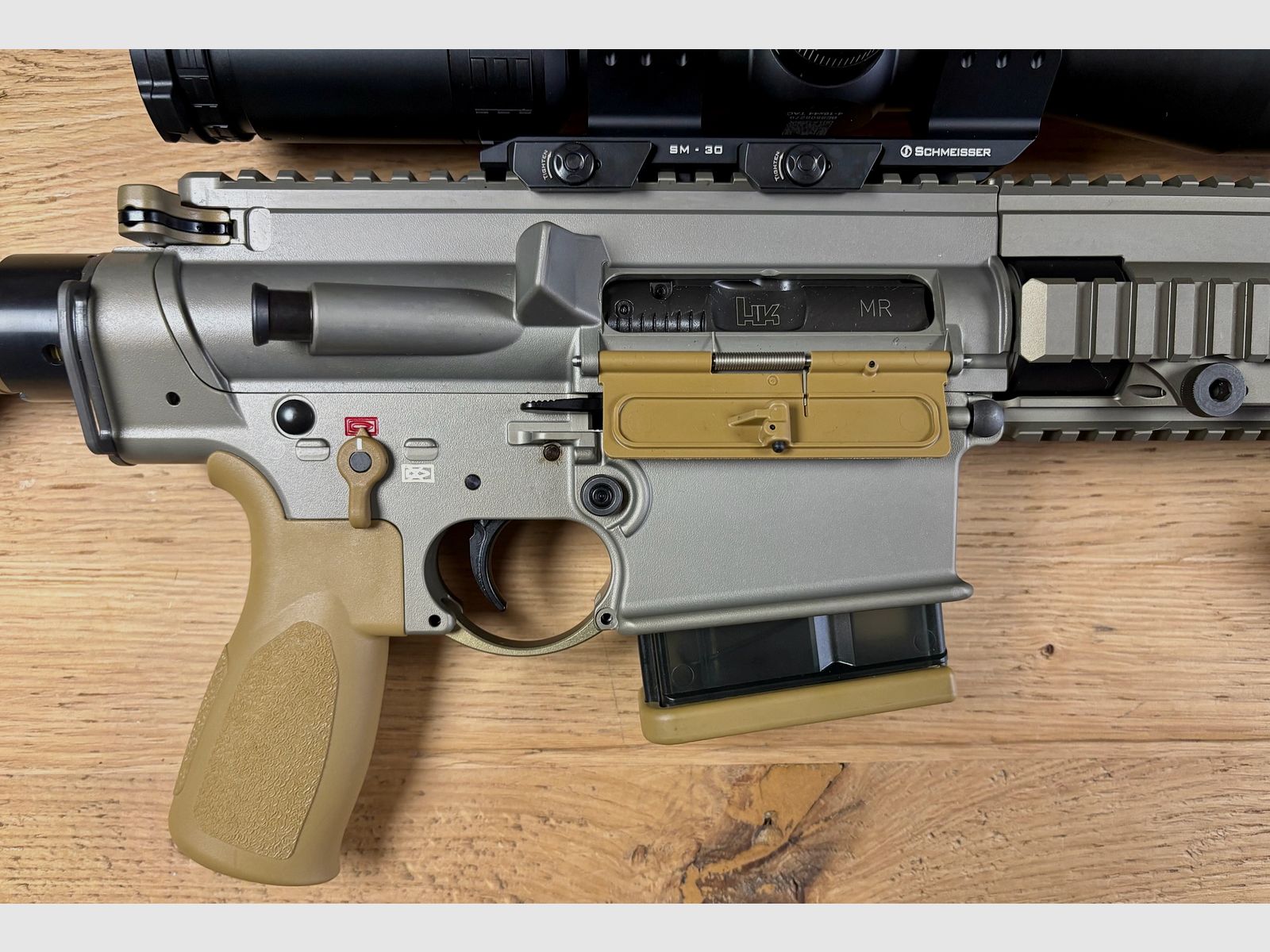 Heckler & Koch HK MR 308 A3 - Sandfarben - inkl. ZF Falke 4-16x44 TAC Karbon Zweibein