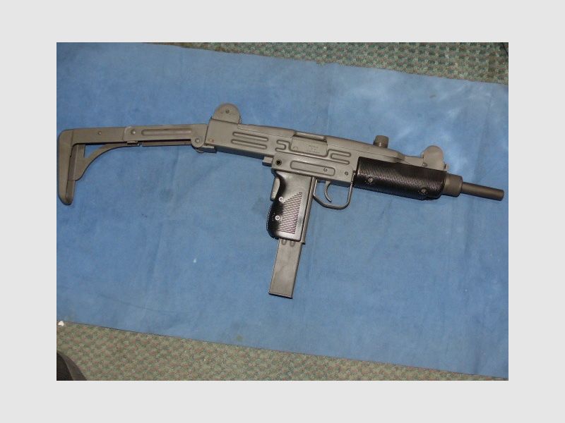 Sammlerstück UZI Maschinenpistole cal. 9mmPAK - mit PTB