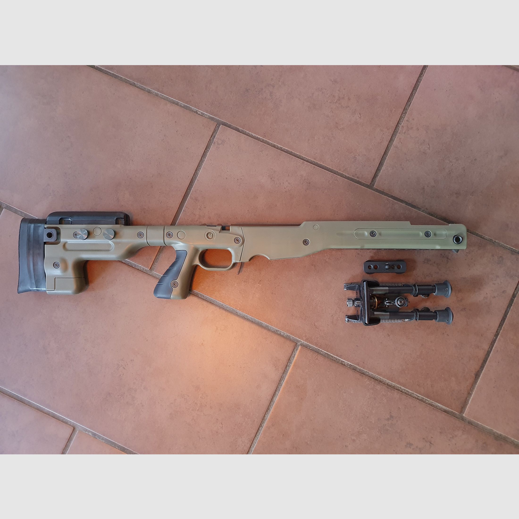 Accuracy International AT AICS Rem. 700 Long Action Chassis