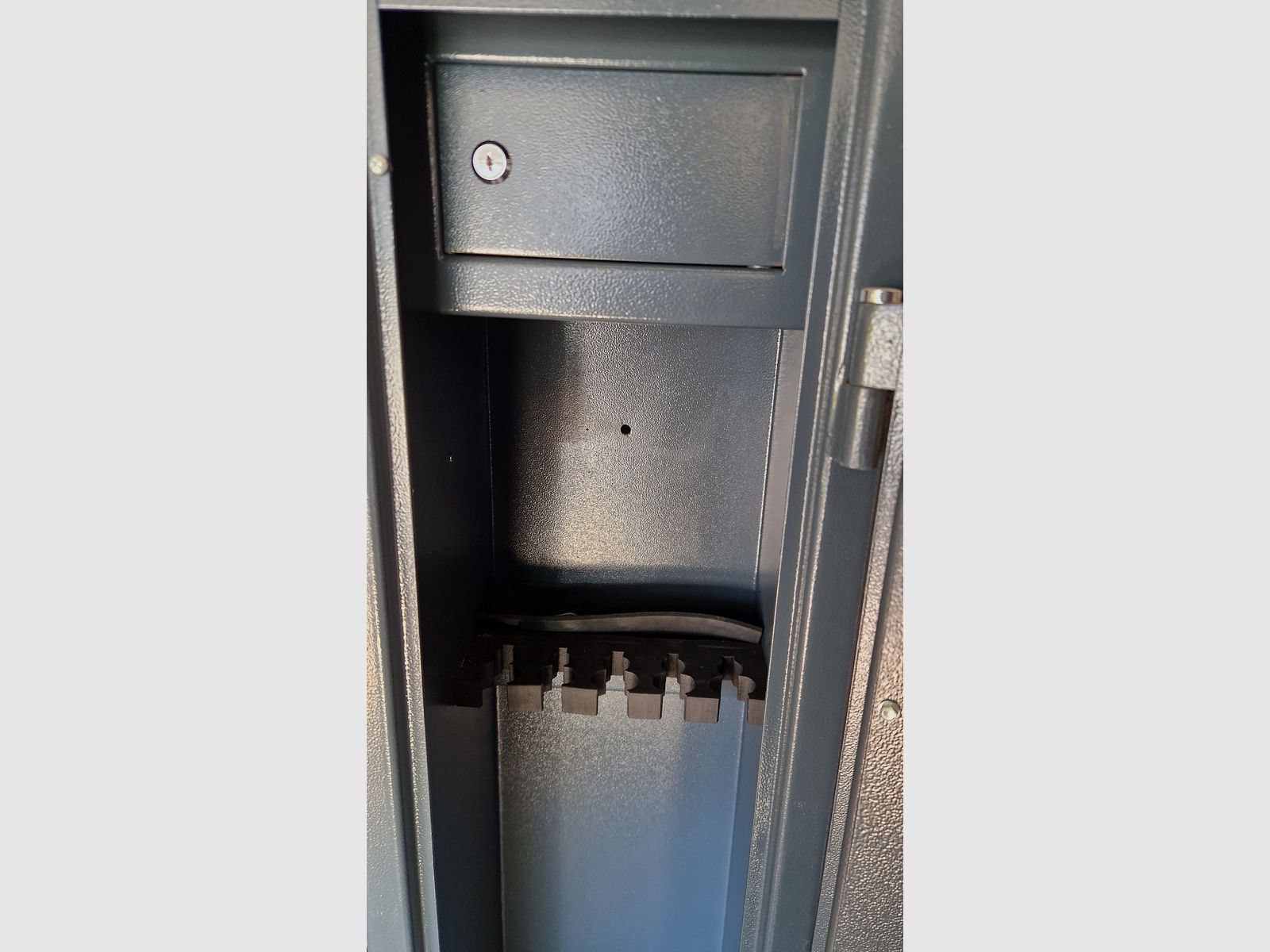 Langwaffenschrank Burg Wächter A 64kg