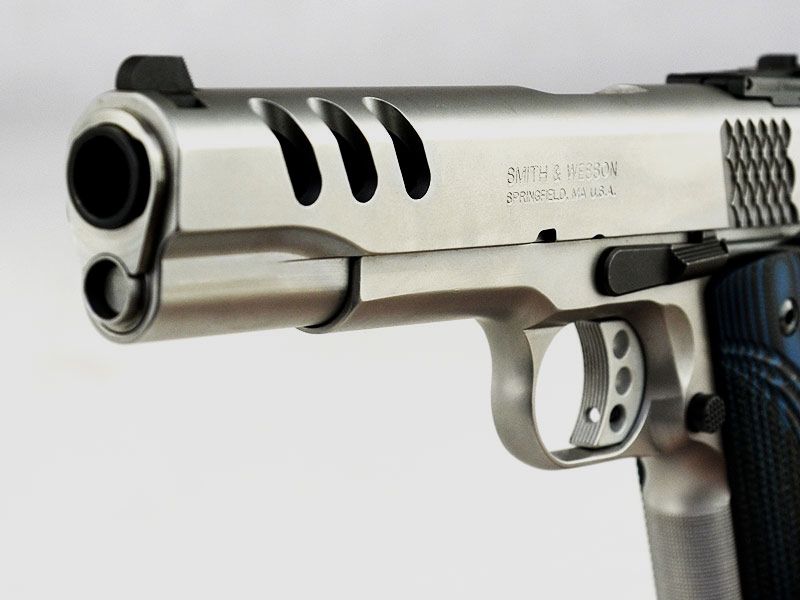 Smith & Wesson SW1911 Performance Center, blau