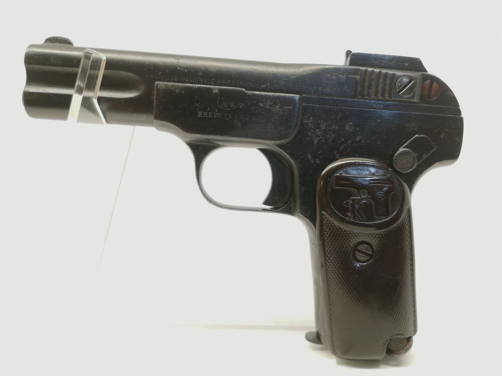 Browning FN 1900