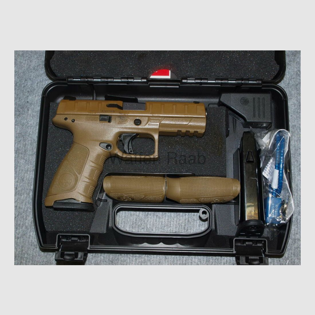 Beretta APX FDE Beretta APX FDE, Bild 3 von 3