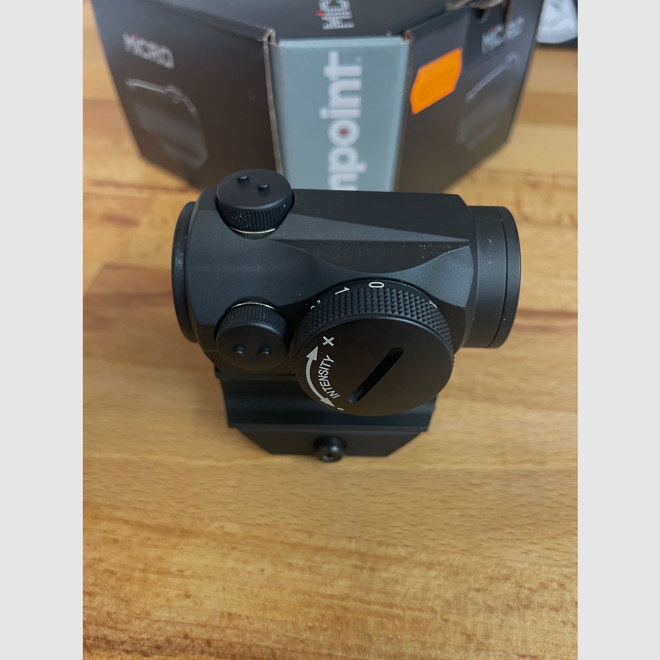 Aimpoint H1 Micro 2 MOA